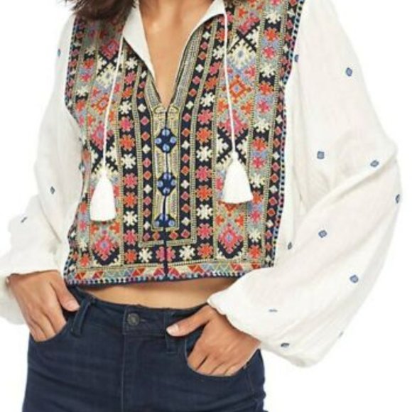 Enter The Loveland Embroidered Top HW8939 - Picture 6 of 8